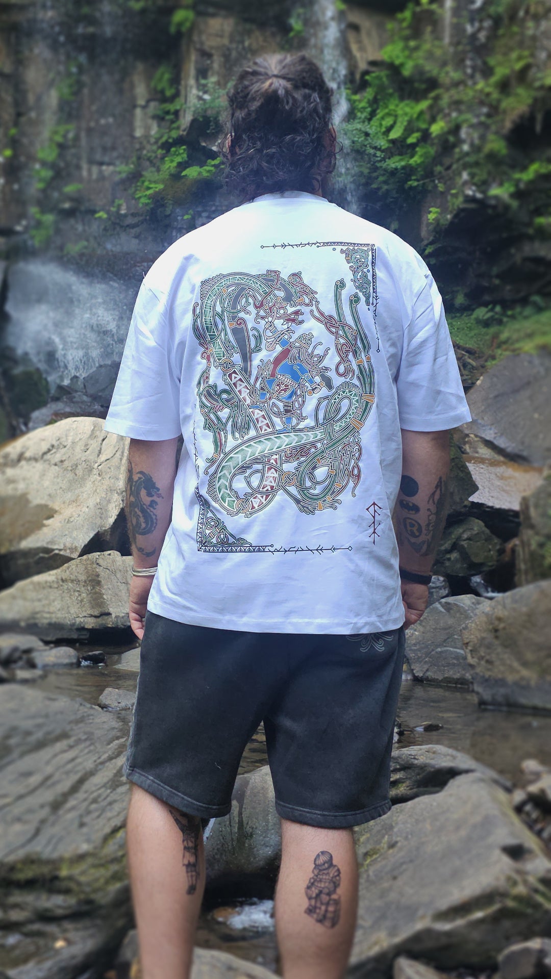 Tee: Jormungandr