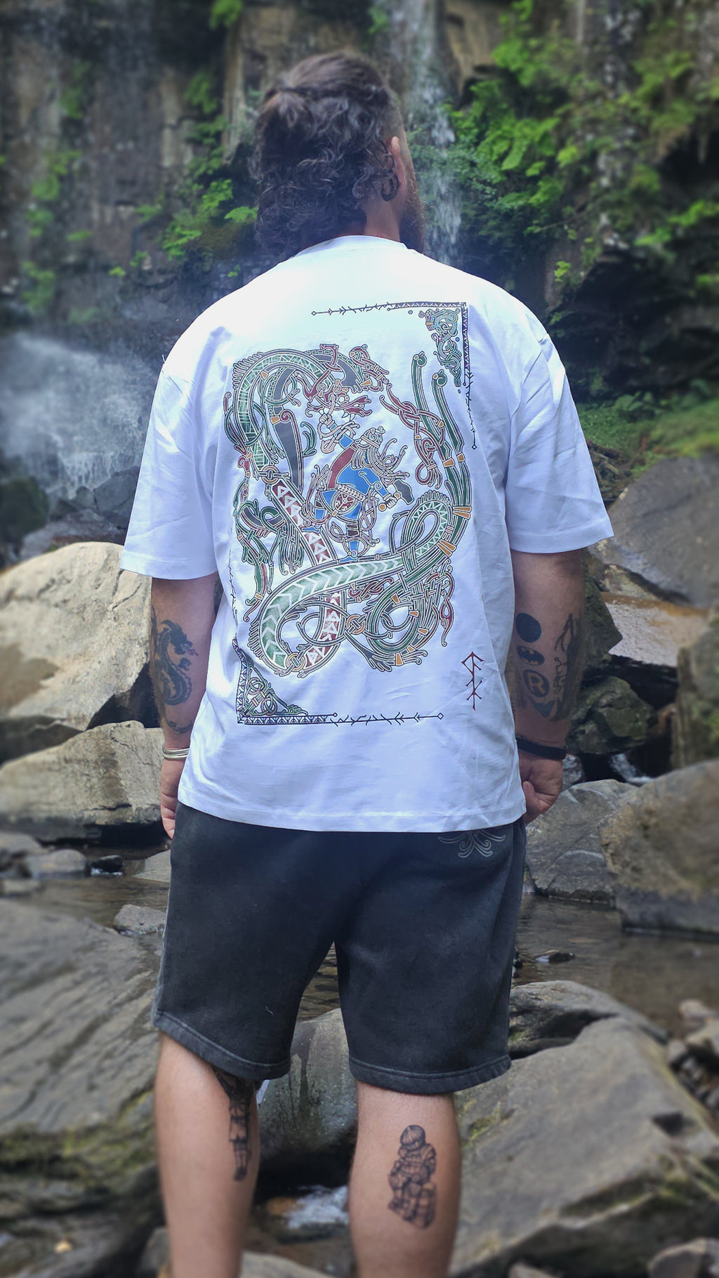 Tee: Jormungandr