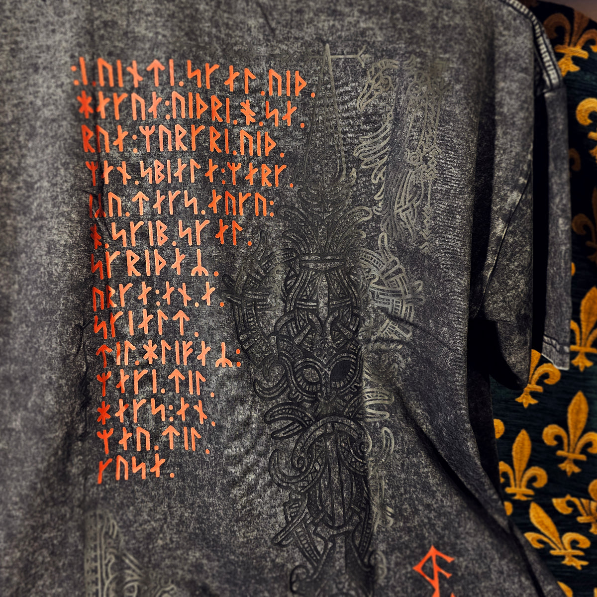 Tee: Odin, Allfather